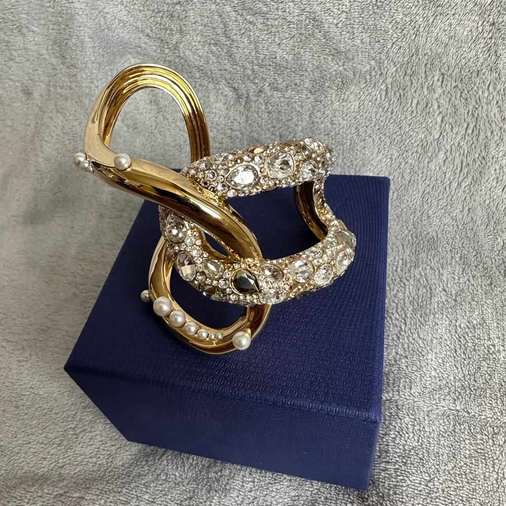 Swarovski Sculptured Shells Cuff